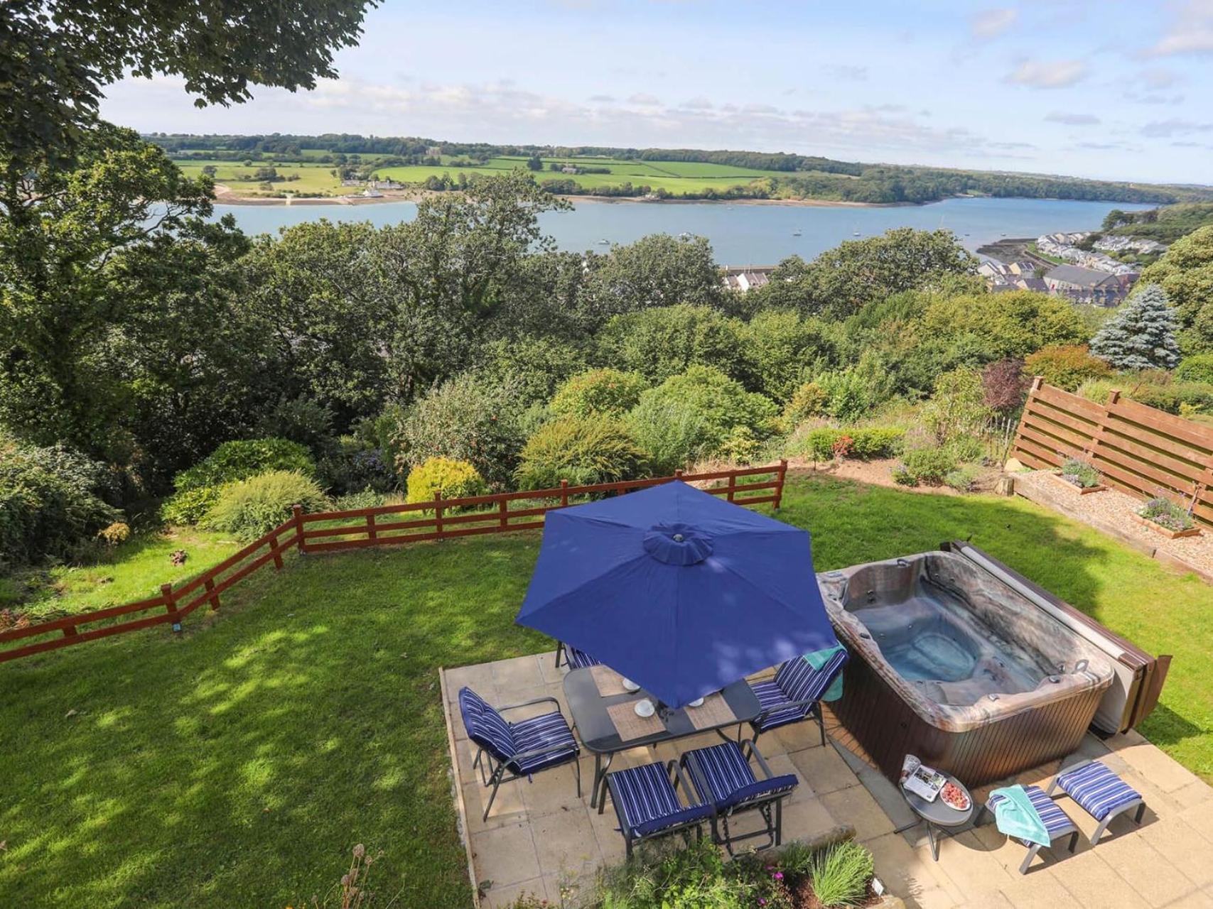 Gwylan Uchaf Villa Y Felinheli Exteriör bild