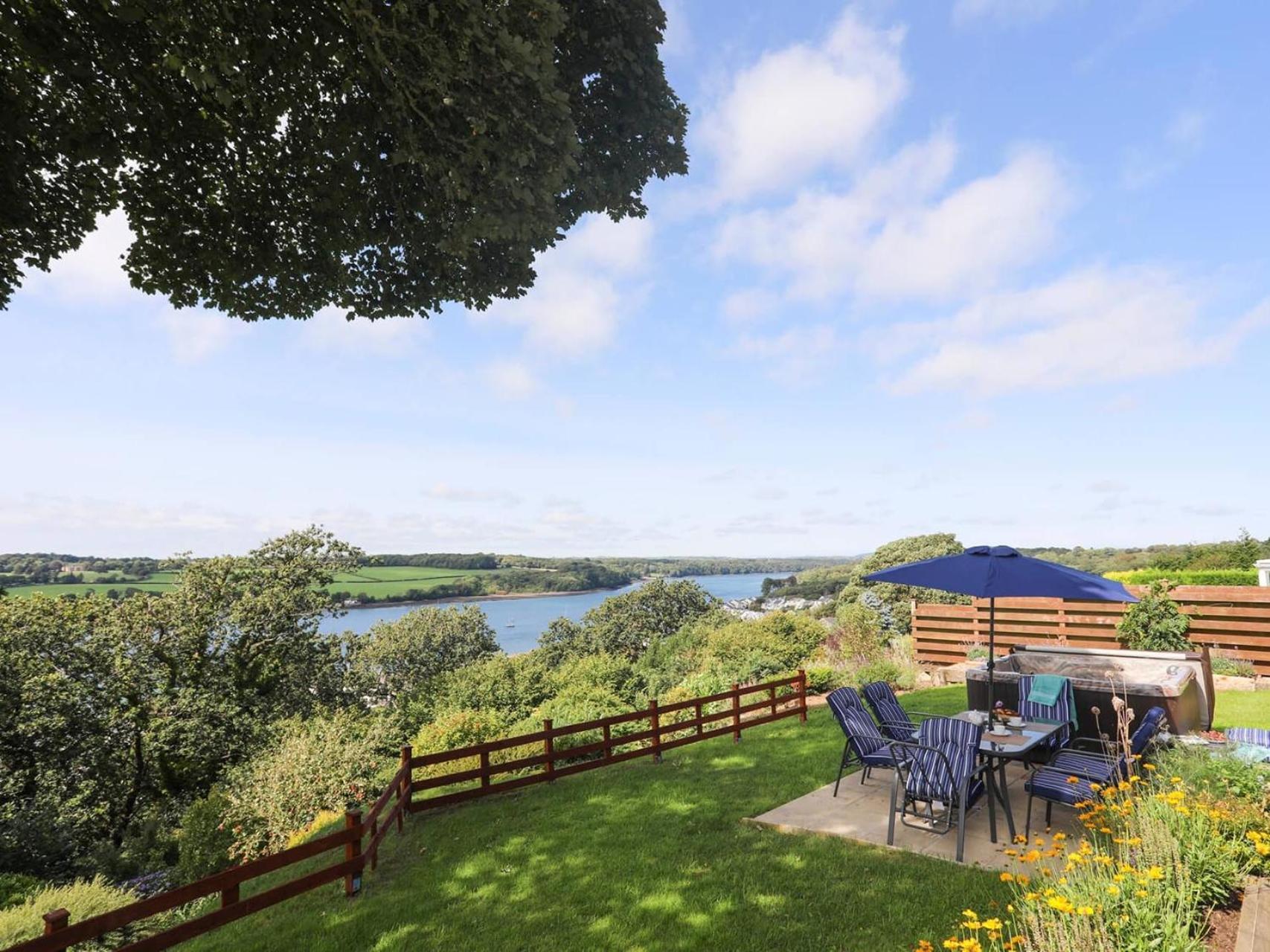 Gwylan Uchaf Villa Y Felinheli Exteriör bild