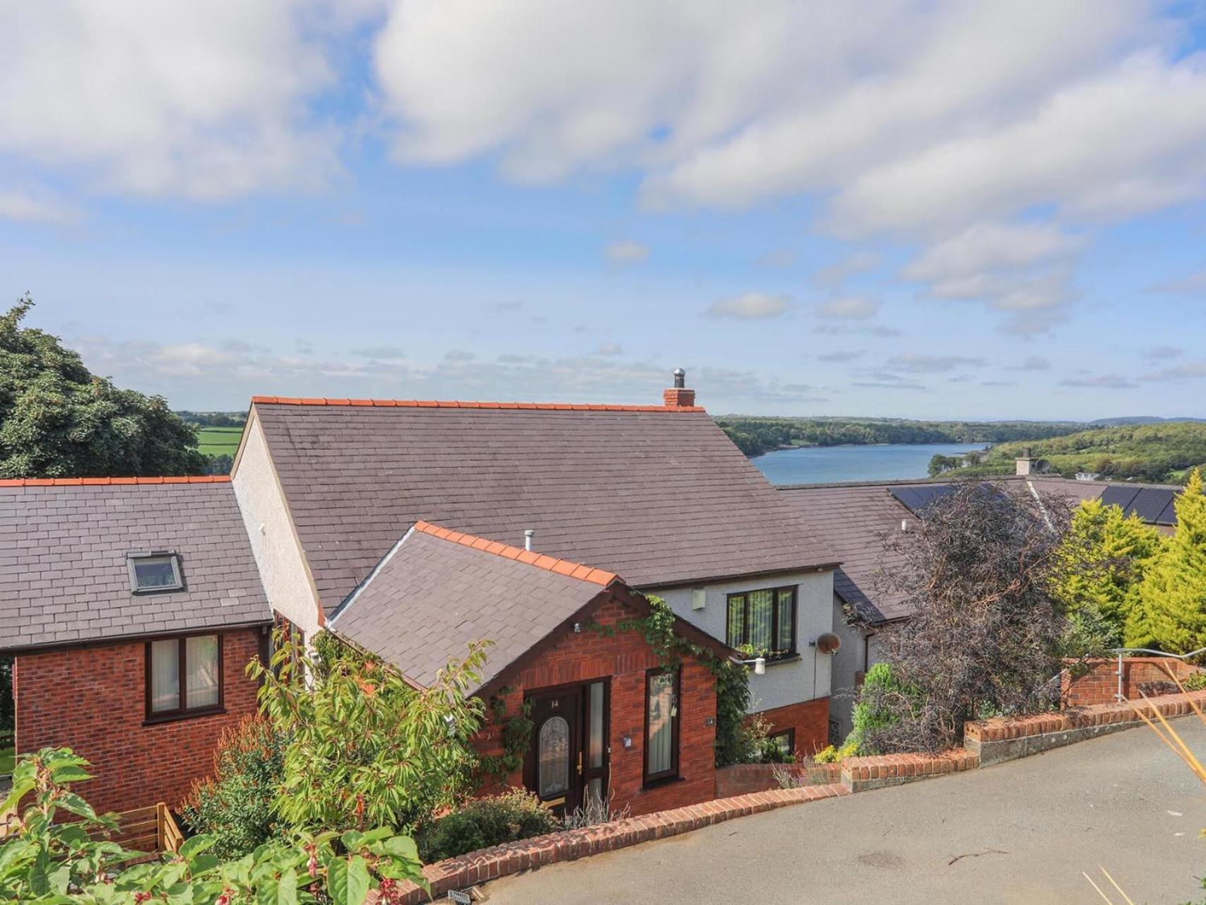 Gwylan Uchaf Villa Y Felinheli Exteriör bild